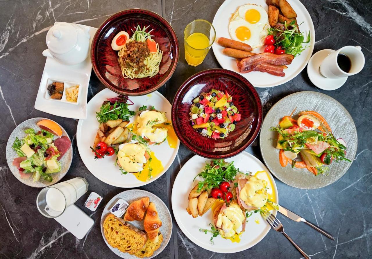 The Howard Prince Hotel Taizhong Zewnętrze zdjęcie A selection of Moroccan cuisine